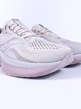 Saucony Ride 18 Womens 8.5 Neutral Cushioned PWRRUN+ Road Running Shoes White